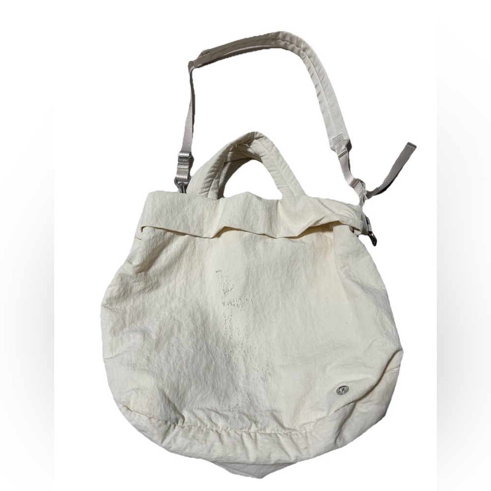 Lululemon On My Level Tote Travel Gym Workout Bag Flawed